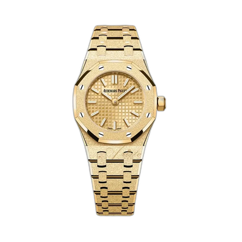 Hisa
黒グリップの方です Audemars Piguet Royal Oak Quartz 67650SR.OO.1261SR.01